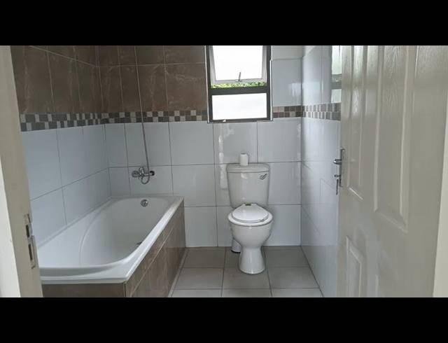 2 BEDROOM PROPERTY TO RENT IN PINELANDS